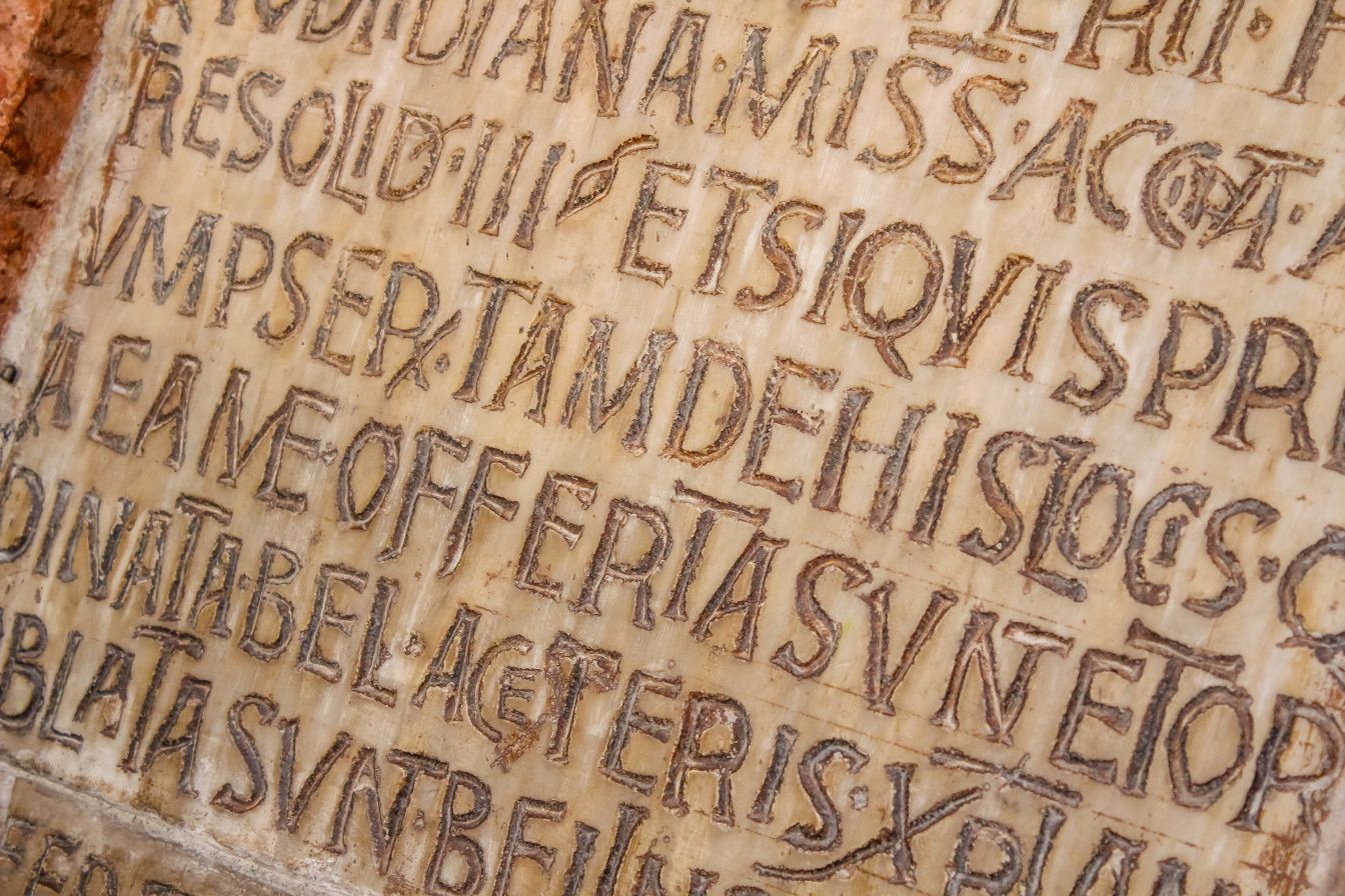 Introduzione alla lingua latina